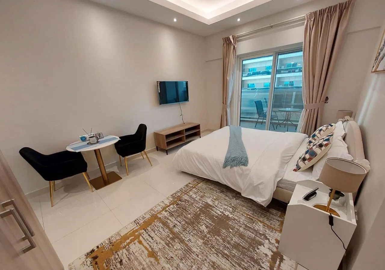 Hera Tower Sport City - By Golden Casa Dubai Apartment