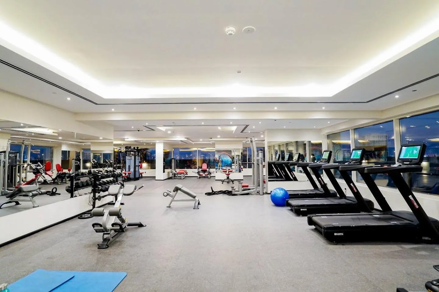 Hera Tower Sport City - By Golden Casa Dubai Apartment