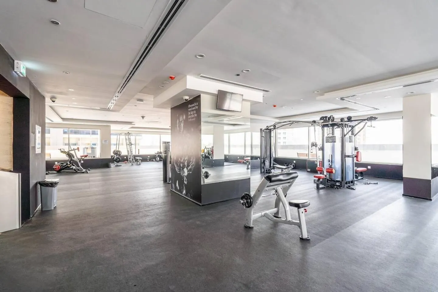 Apartment Hera Tower Sport City - By Golden Casa Dubai